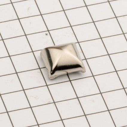 10274 (8 mm) пирамида гладкая хольнитен никель