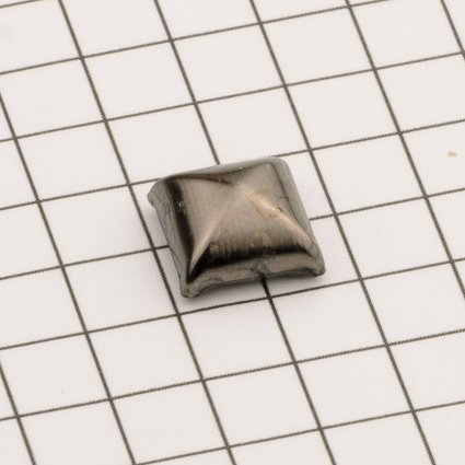 10274 (8 mm) пирамида гладкая хольнитен тём.никель
